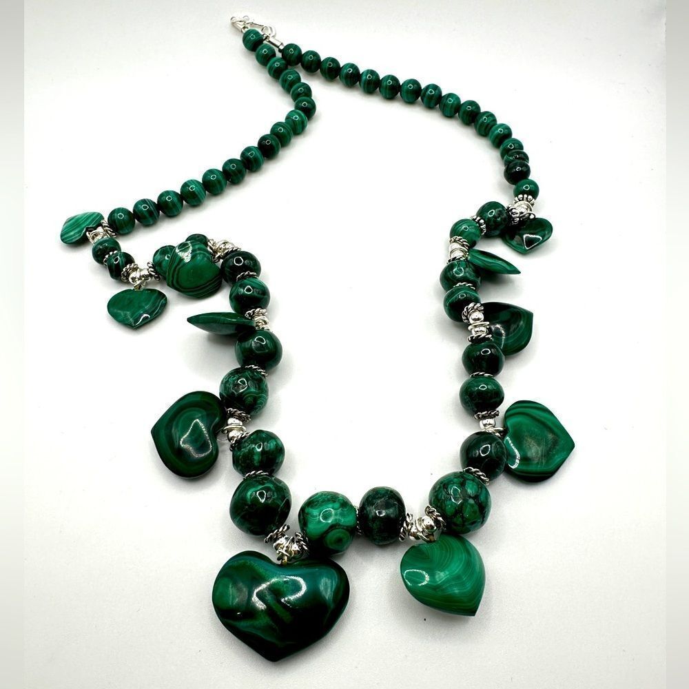23"‎ of Malachite stone beads and heart pendant necklace with s925 hook clasp!